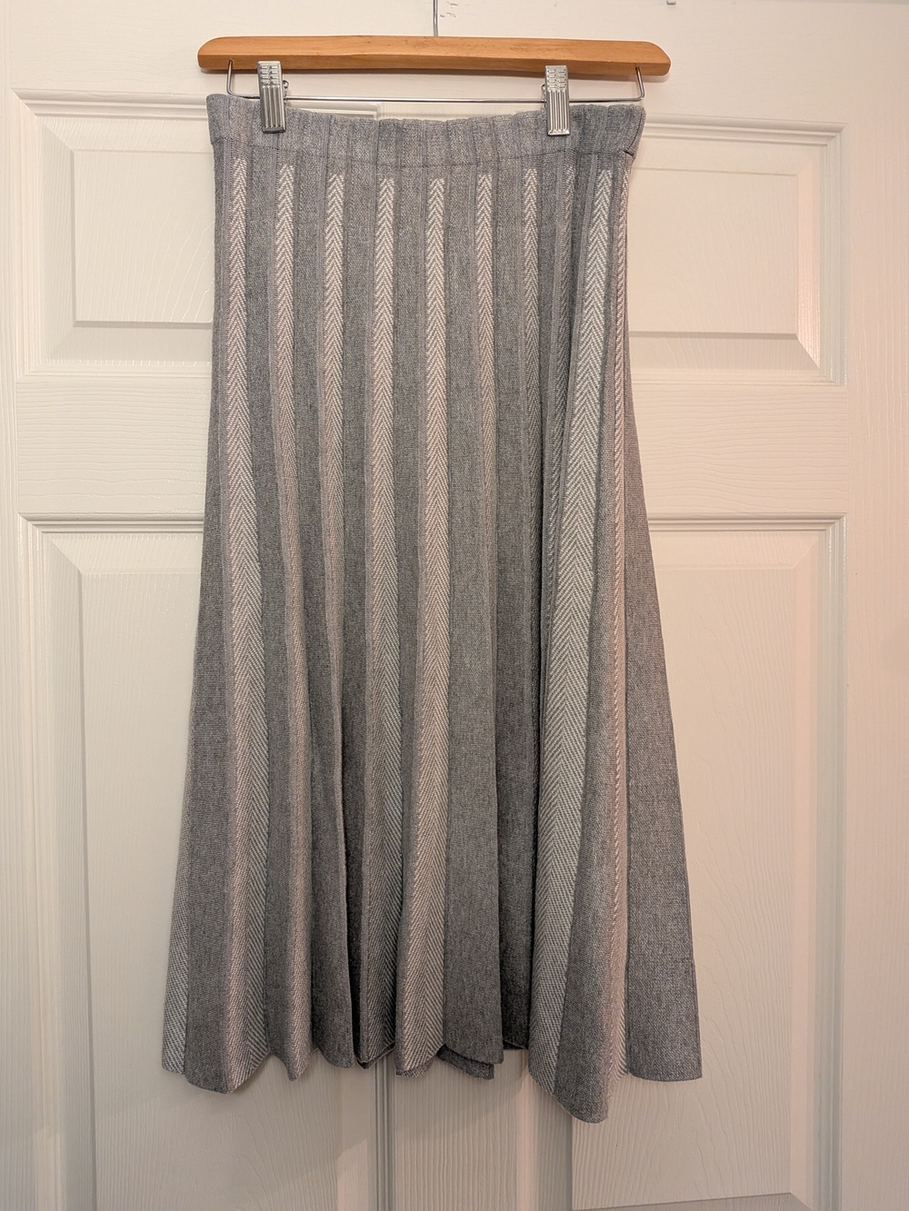 Grey Chevron Pleated Knit Midi A-Line Skirt One Size